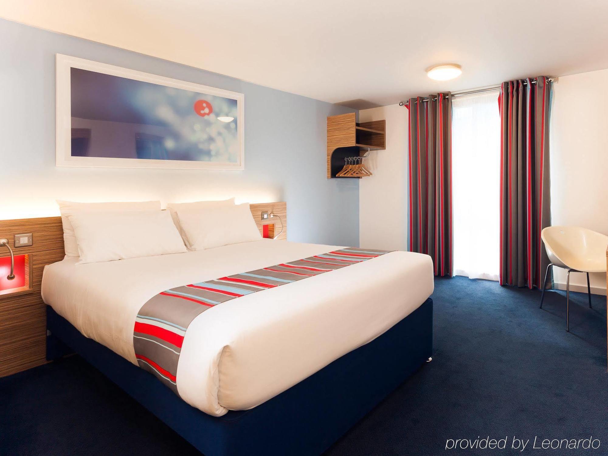 Travelodge Liverpool Stonedale Park Eksteriør bilde
