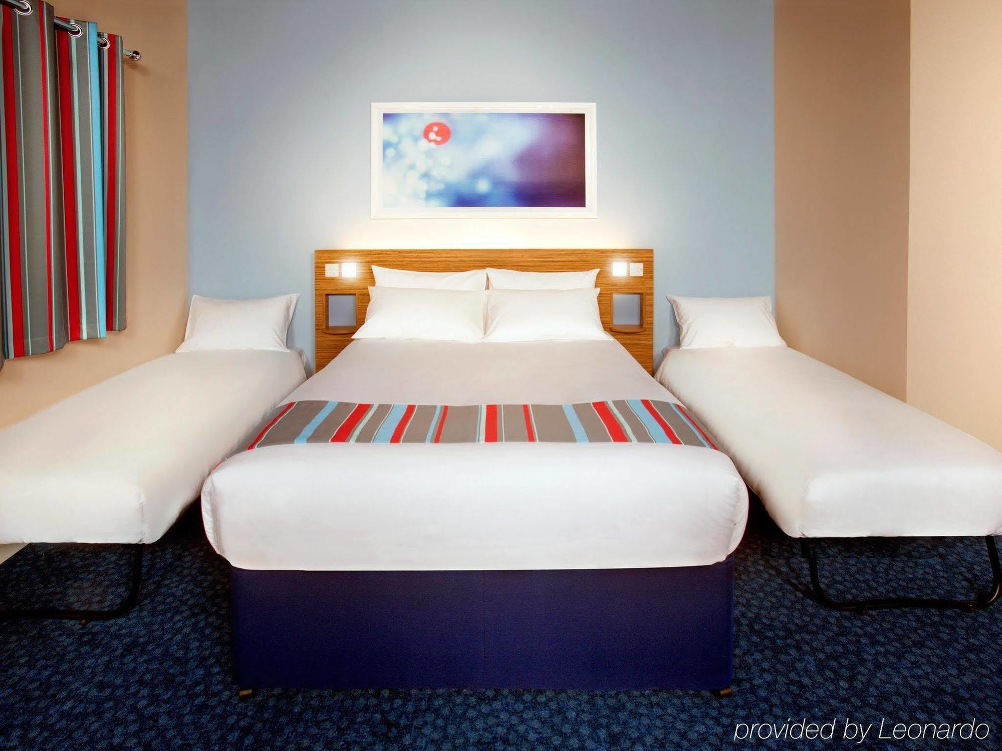 Travelodge Liverpool Stonedale Park Eksteriør bilde