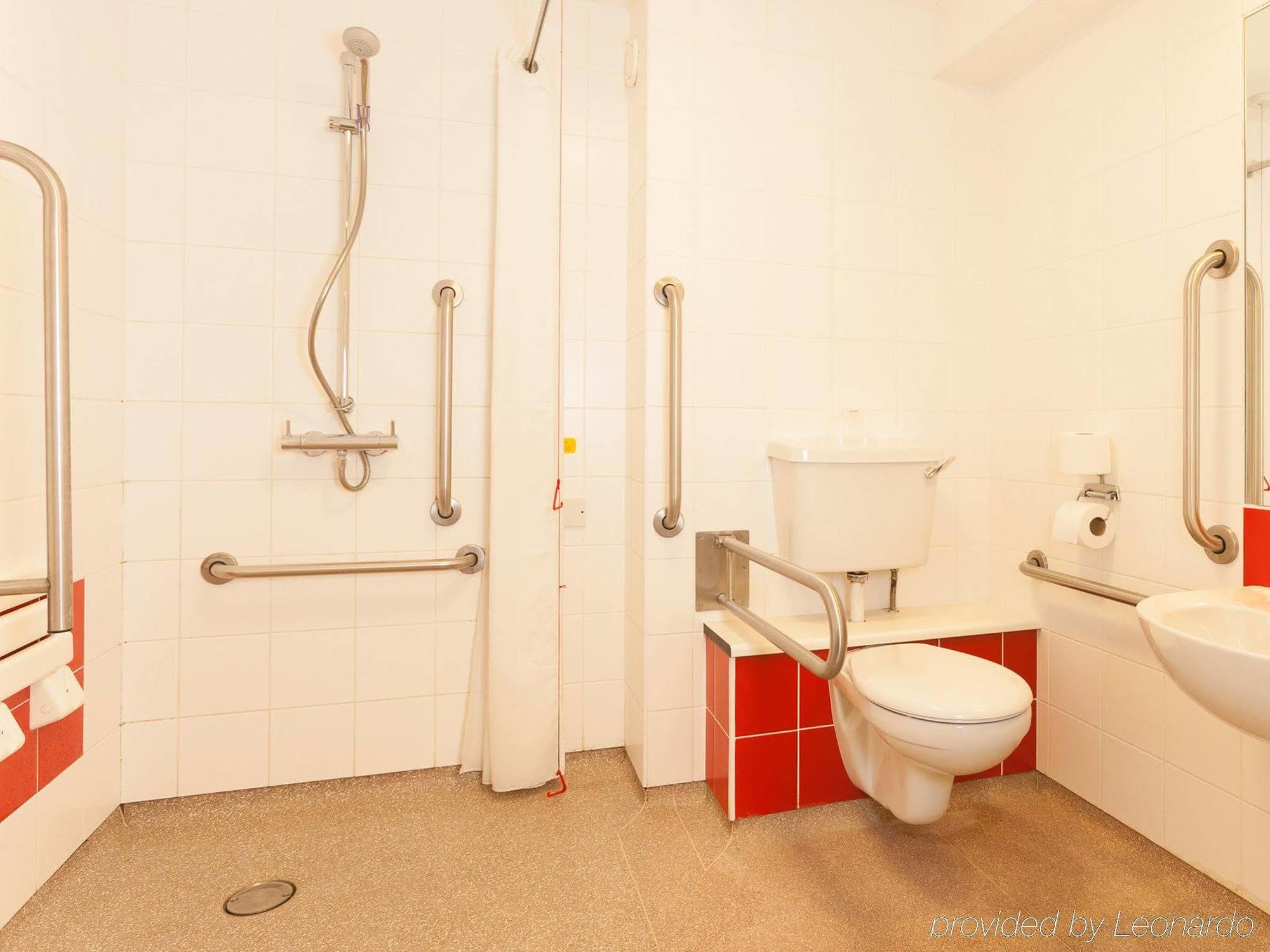 Travelodge Liverpool Stonedale Park Eksteriør bilde