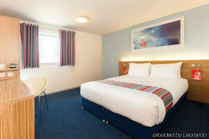 Travelodge Liverpool Stonedale Park Eksteriør bilde